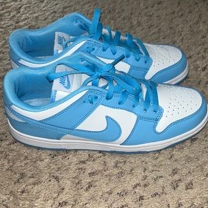Nike Dunk Low UNC blue